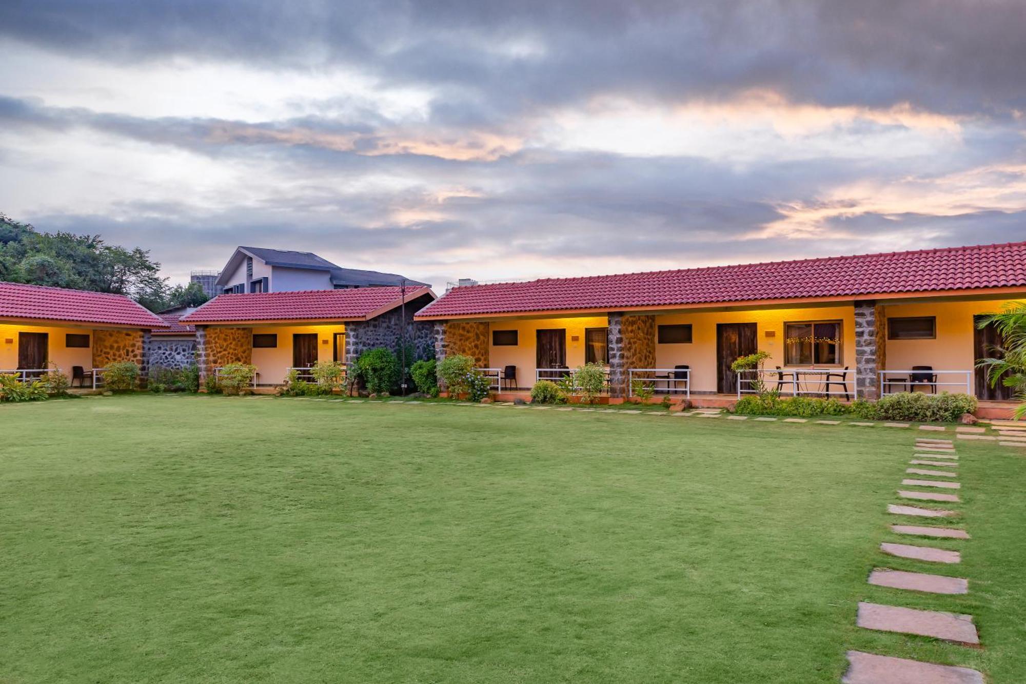Casa Amora Lonavala Exterior photo